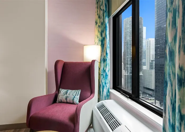 Hotel Hilton Garden Downtown Riverwalk 3*