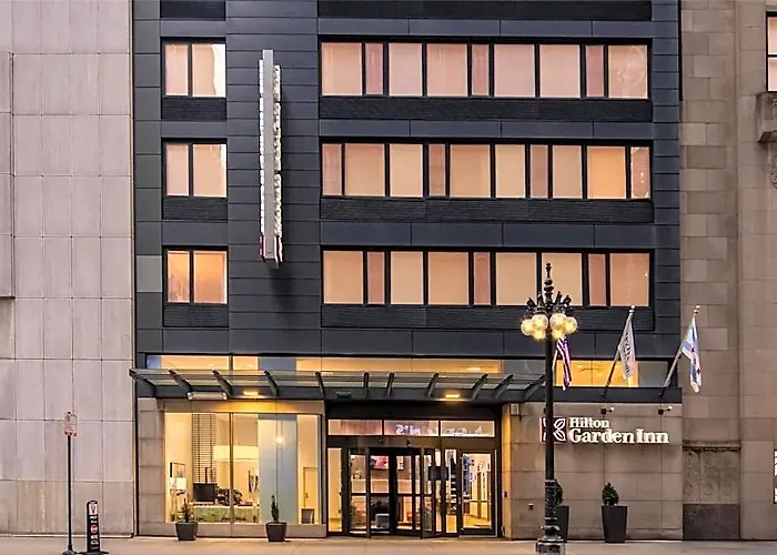 Hilton Garden Downtown Riverwalk Hotel